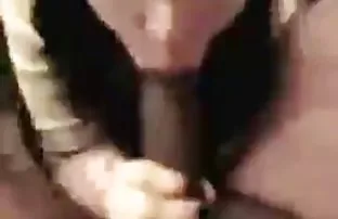 XXX नग्न mulatto चिक चिक एक टक्कल कामुक मालिश