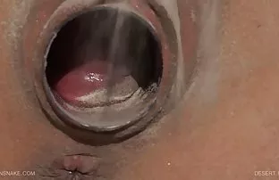 XXX कठोरपणे fucked, तितकी संपूर्ण बेड होता थरथरणाऱ्या स्वरूपात
