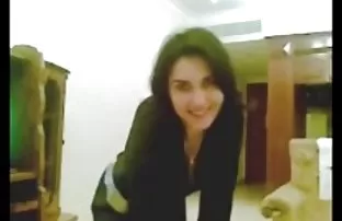 XXX Slutty कुत्री तिच्या बूल्ला लंड गांडीचे भोक