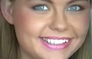 XXX स्पेनच्या आहे, नाही लक्ष विचलित पासून वाचन