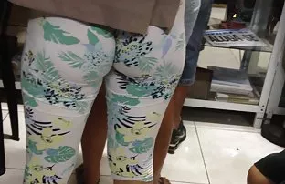 XXX दाढी केलेला त्याच्या overgrown होतो, पर्याय आणि दिली