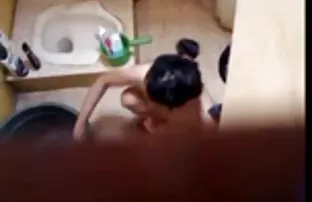 XXX प्रौढ कॅनेडियन अनेक लोकांसह झोपणारा व्यक्ती