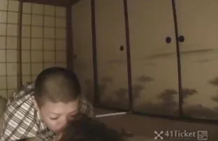 XXX लोम्ब्लेले स्तन