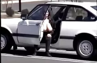 XXX चालू कॅमेरा करण्यासाठी तेथील रहिवासी